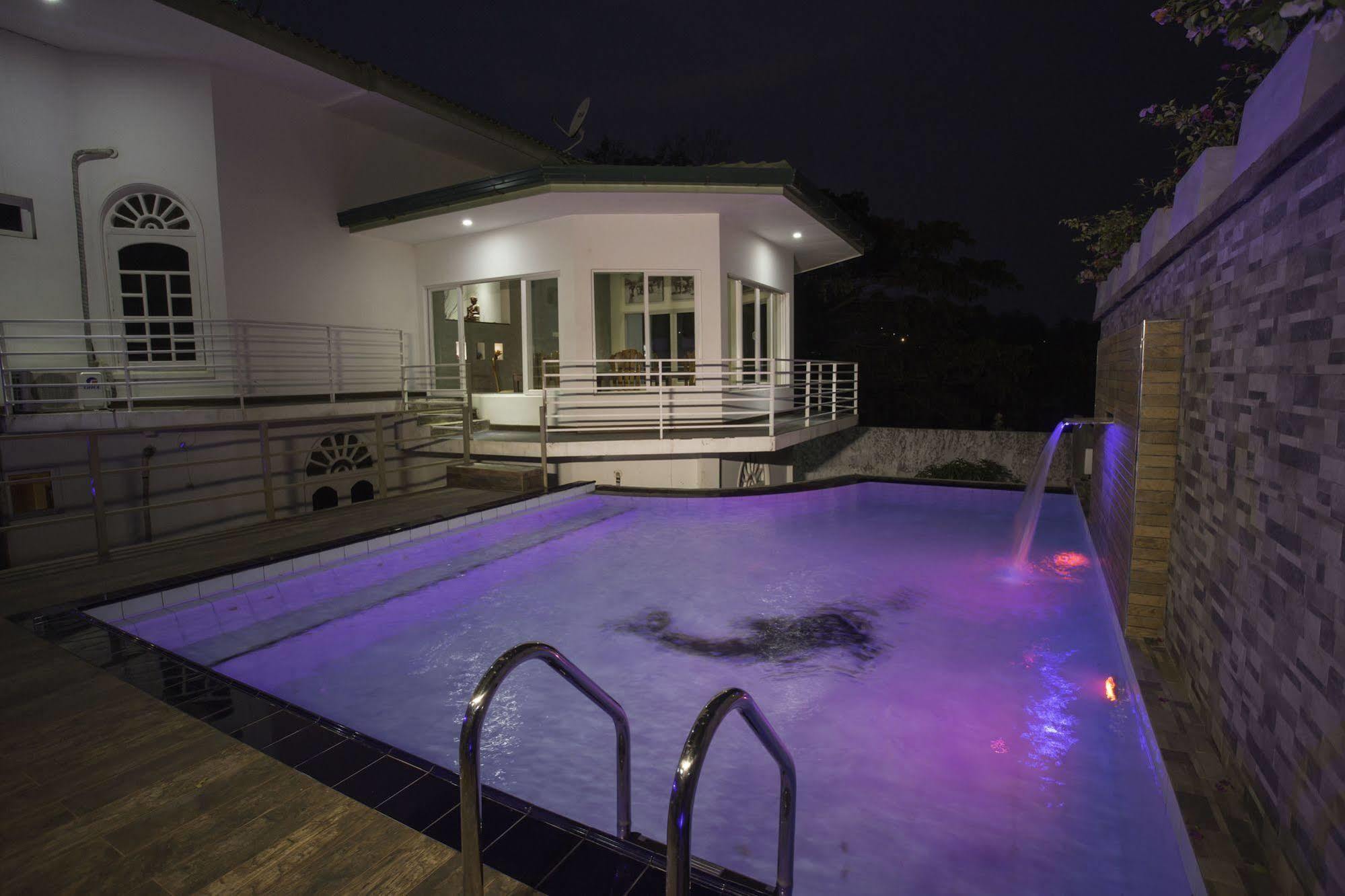 วินเทอร์ วิลลา แคนดี Hotel แคนดี้ ภายนอก รูปภาพ